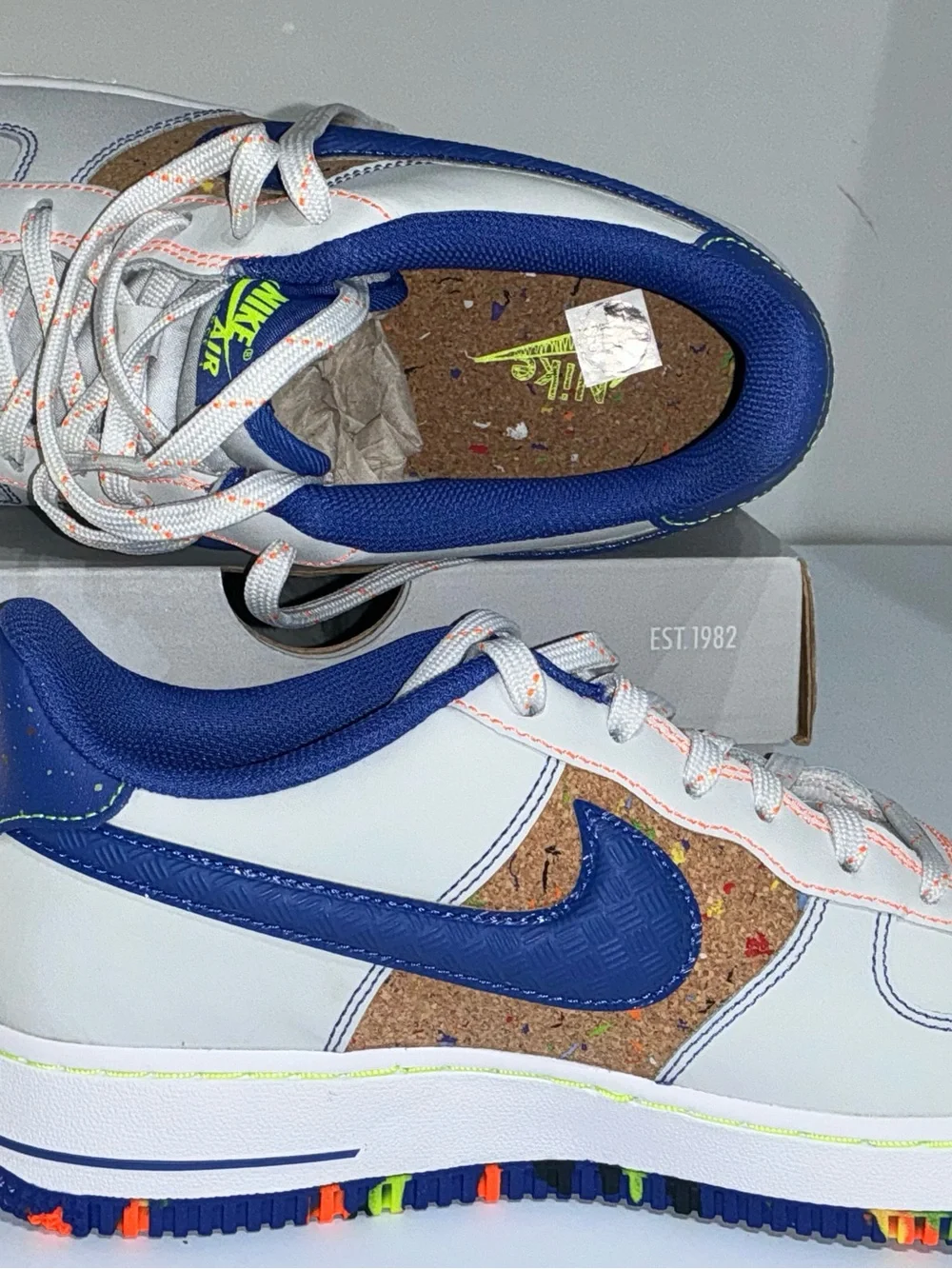 8.5W Nike Air Force 1 LV8 BG 